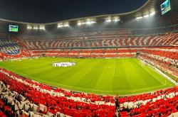 德布劳内重返赛场，刷新纪录首场状态出色，西班牙队观众沸腾！全场沸腾不已